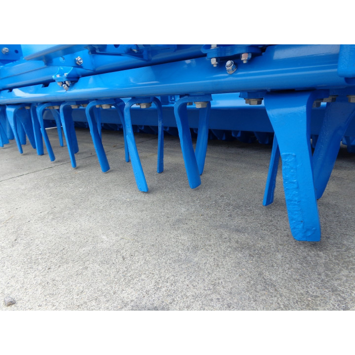 LEMKEN ZIRKON 12/300