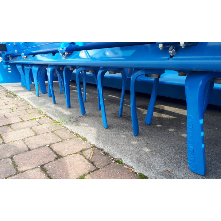 LEMKEN ZIRKON 12/300