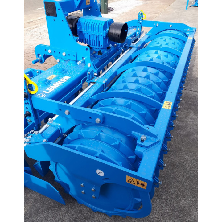 LEMKEN ZIRKON 12/300