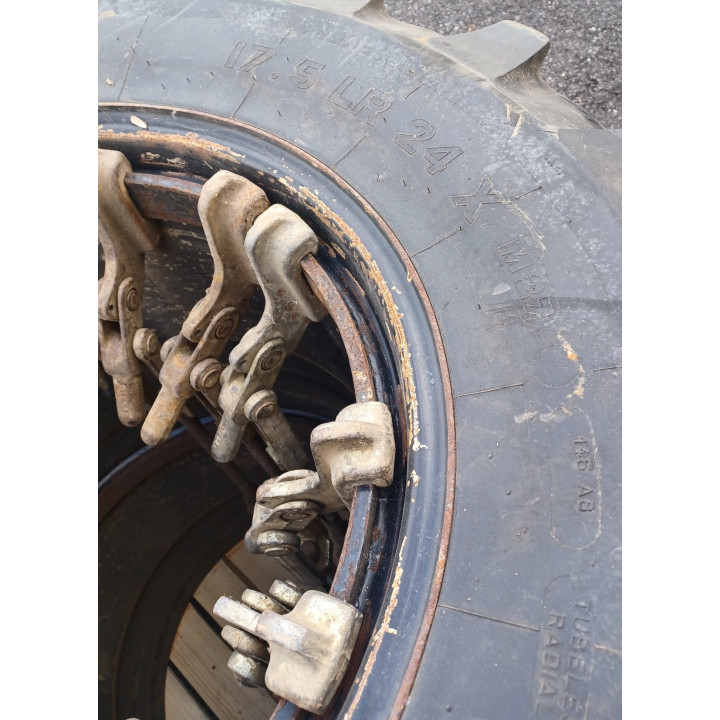 MICHELIN XM47 17.5LR24