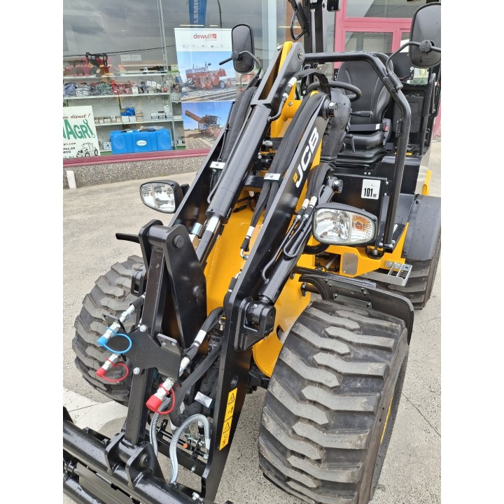 JCB 403 AGRI PLUS