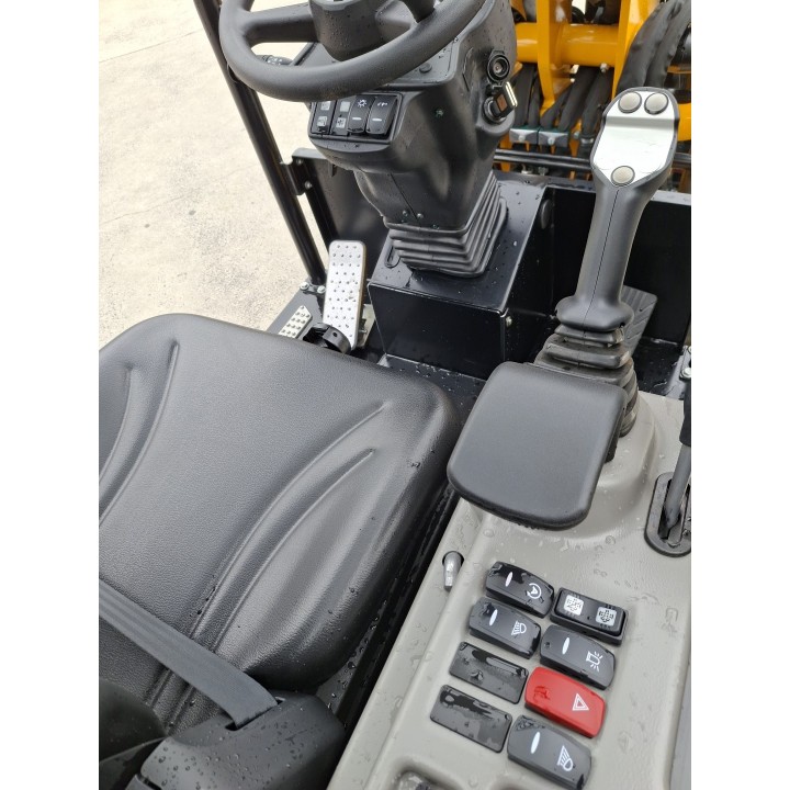 JCB 403 AGRI PLUS