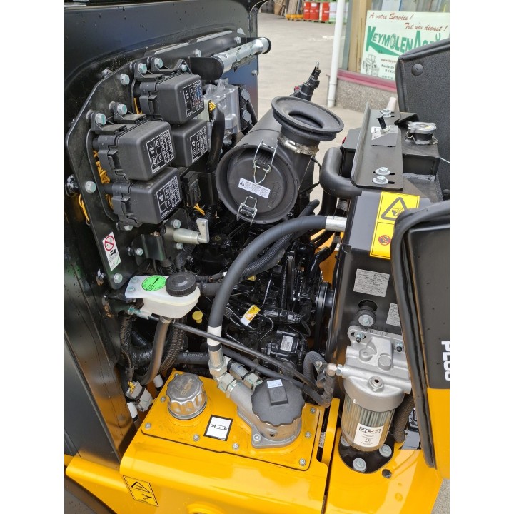 JCB 403 AGRI PLUS