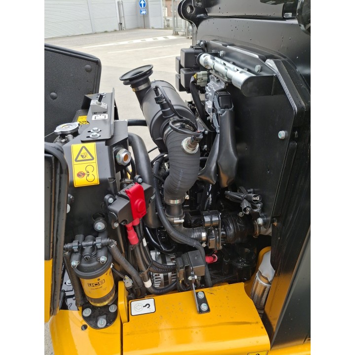 JCB 403 AGRI PLUS