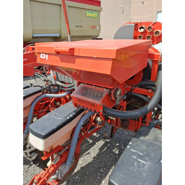 KUHN PLANTER II 6 RANGS