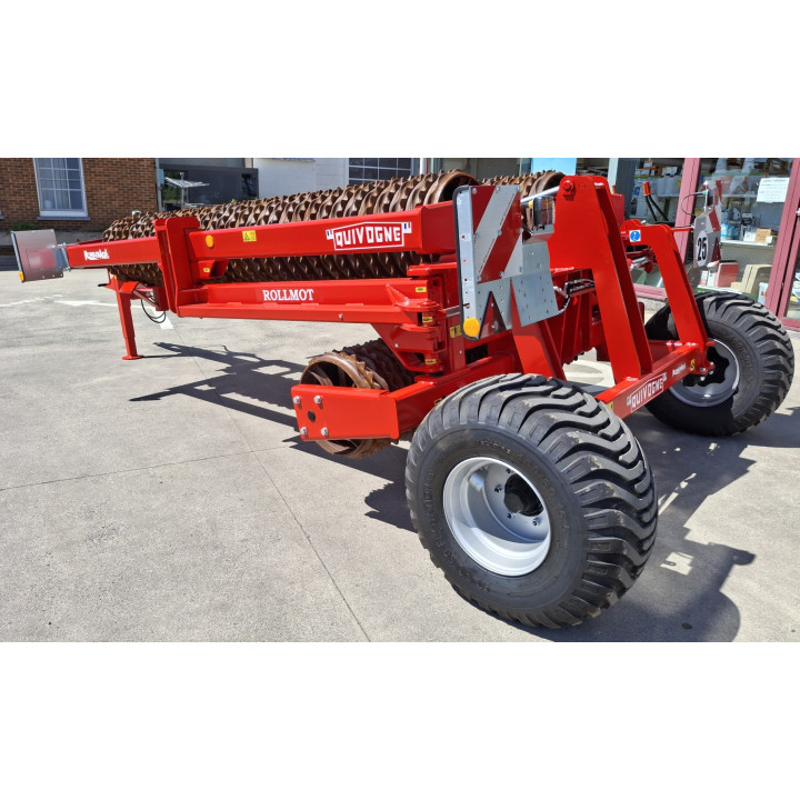 QUIVOGNE ROLLMOT 830 - 8,30 M