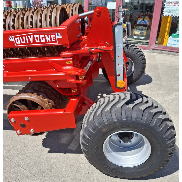 QUIVOGNE ROLLMOT 830 - 8,30 M