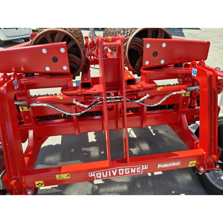 QUIVOGNE ROLLMOT 830 - 8,30 M