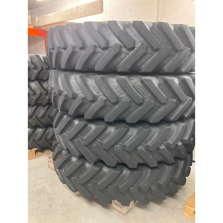 BKT 380/85R38 - JCB FASTRAC 4000