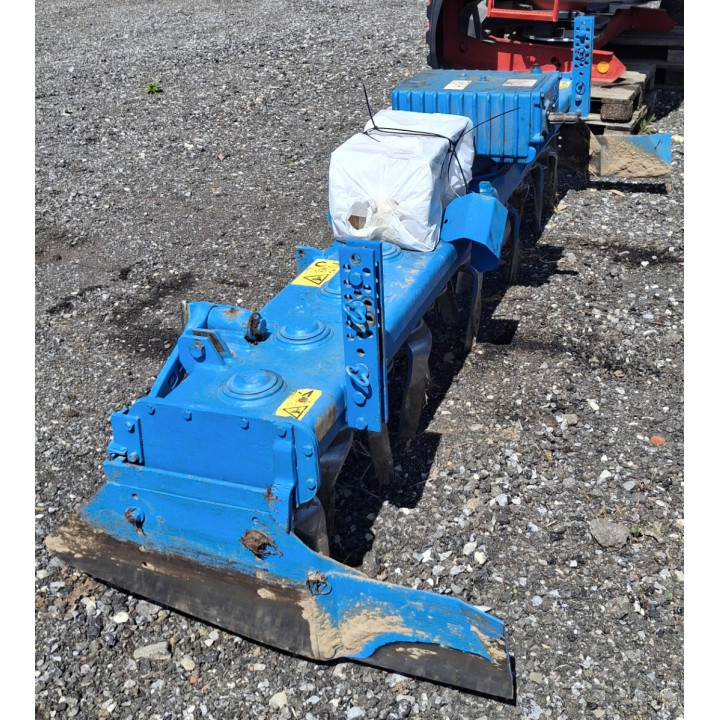 LEMKEN ZIRKON 9/300