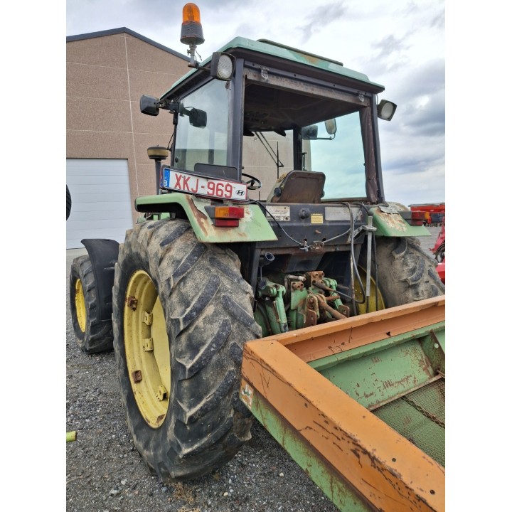 JOHN DEERE 3350 + AMAZONE