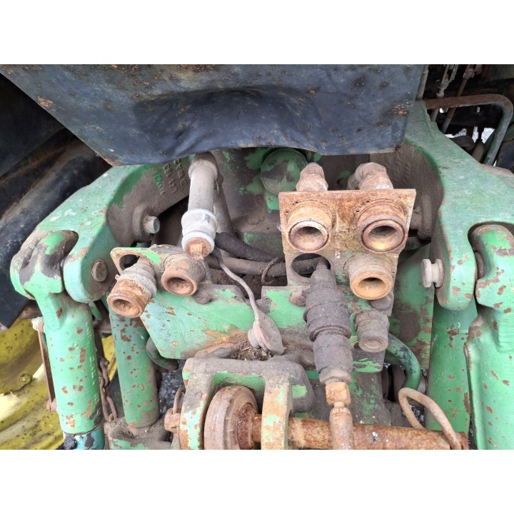 JOHN DEERE 3350 + AMAZONE