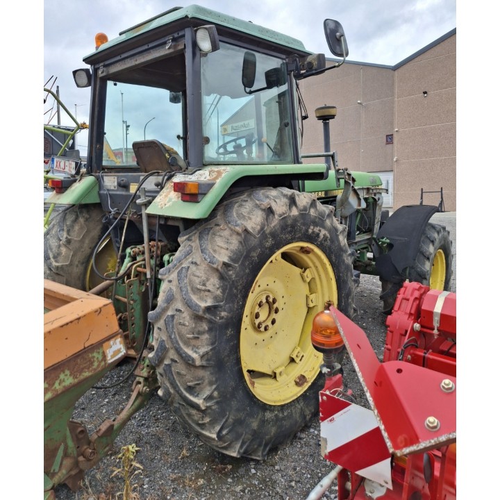 JOHN DEERE 3350 + AMAZONE