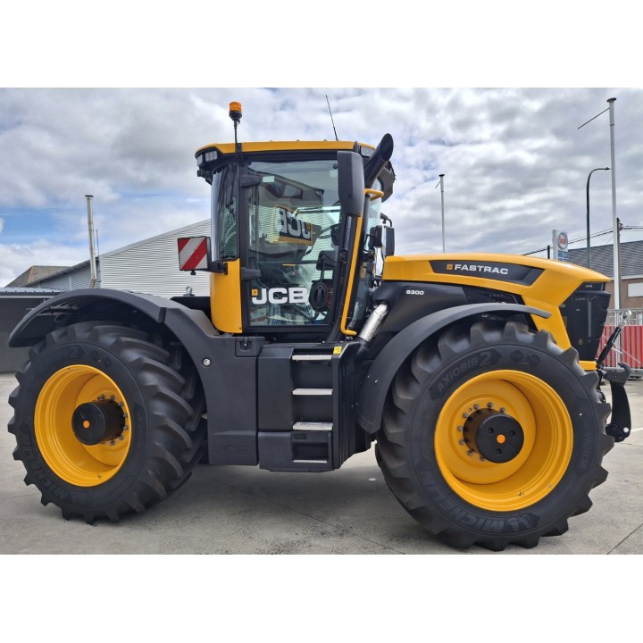 JCB FASTRAC 6300 ICON