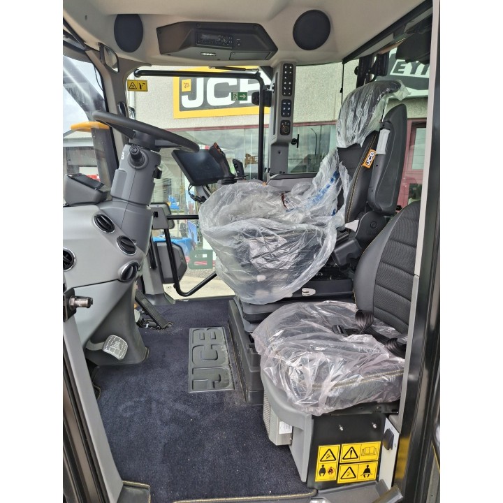 JCB FASTRAC 6300 ICON
