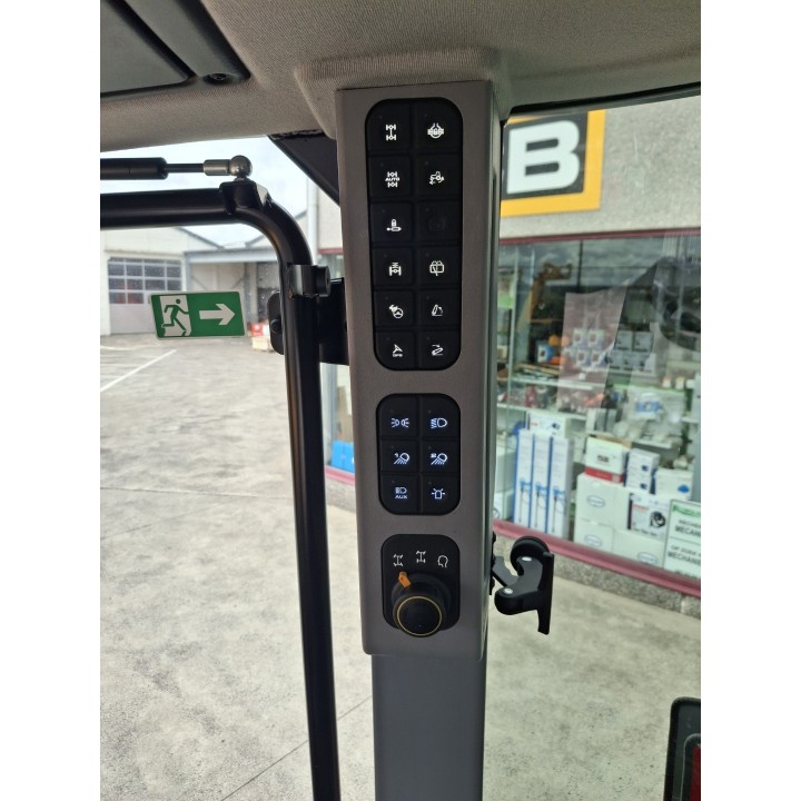 JCB FASTRAC 6300 ICON