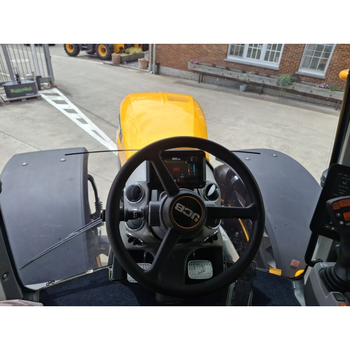 JCB FASTRAC 6300 ICON