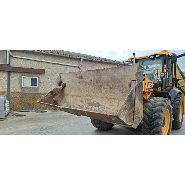 JCB BUCKET 4 IN 1