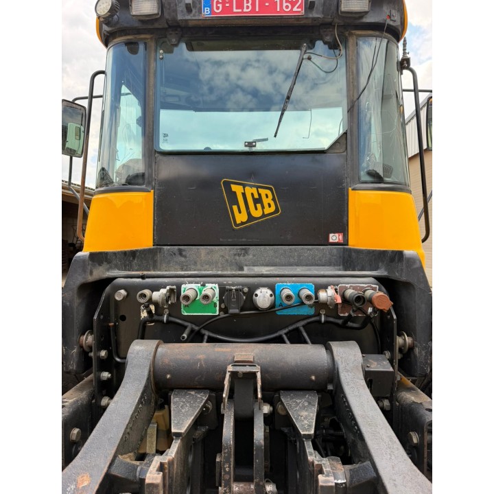 JCB FASTRAC 3185