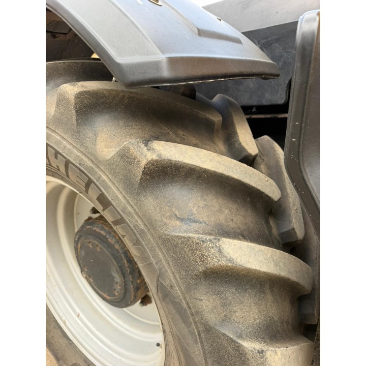 JCB FASTRAC 3185