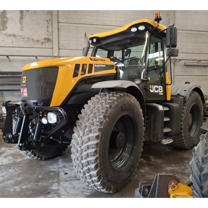 JCB FASTRAC 3230 XTRA T4i